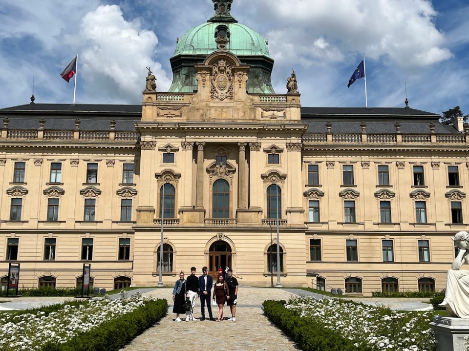 Pardubický Studentský parlament navštívil sídlo vlády