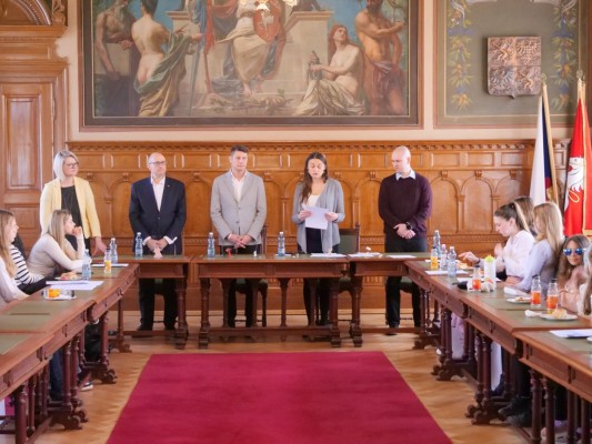 Mladí Pardubáci přemýšleli o svobodě a demokracii. Město ocenilo jejich práci