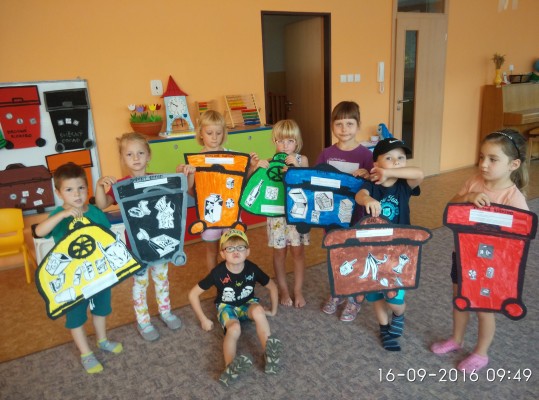 Učíme se správně třídit odpad....