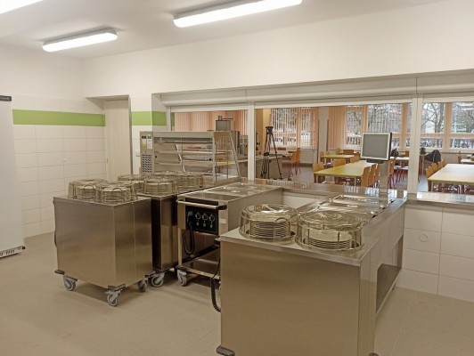 Žáci ZŠ Závodu míru se dočkali nové kuchyně