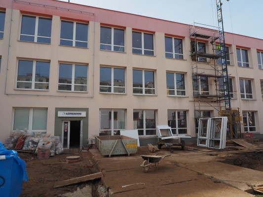 Škola - staveniště