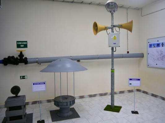 Funkční úkryt, historické exponáty, silné příběhy. Přijďte nahlédnout do civilního úkrytu na Dubině