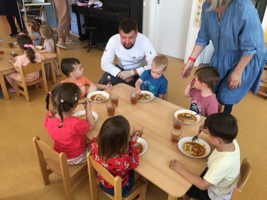 Kulinářský workshop ukázal, jak ve školách využít méně časté suroviny