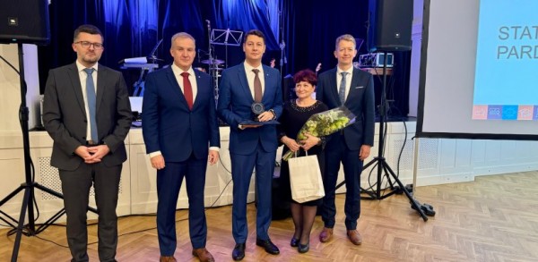 ZUŠ Lonkova slaví mimořádné úspěchy – Pardubické umění v celostátní záři reflektorů